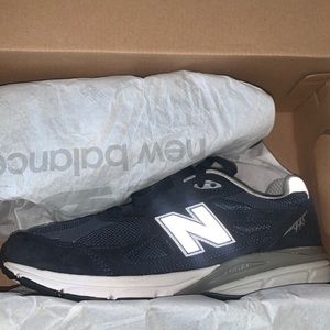 Brand new. Never worn.